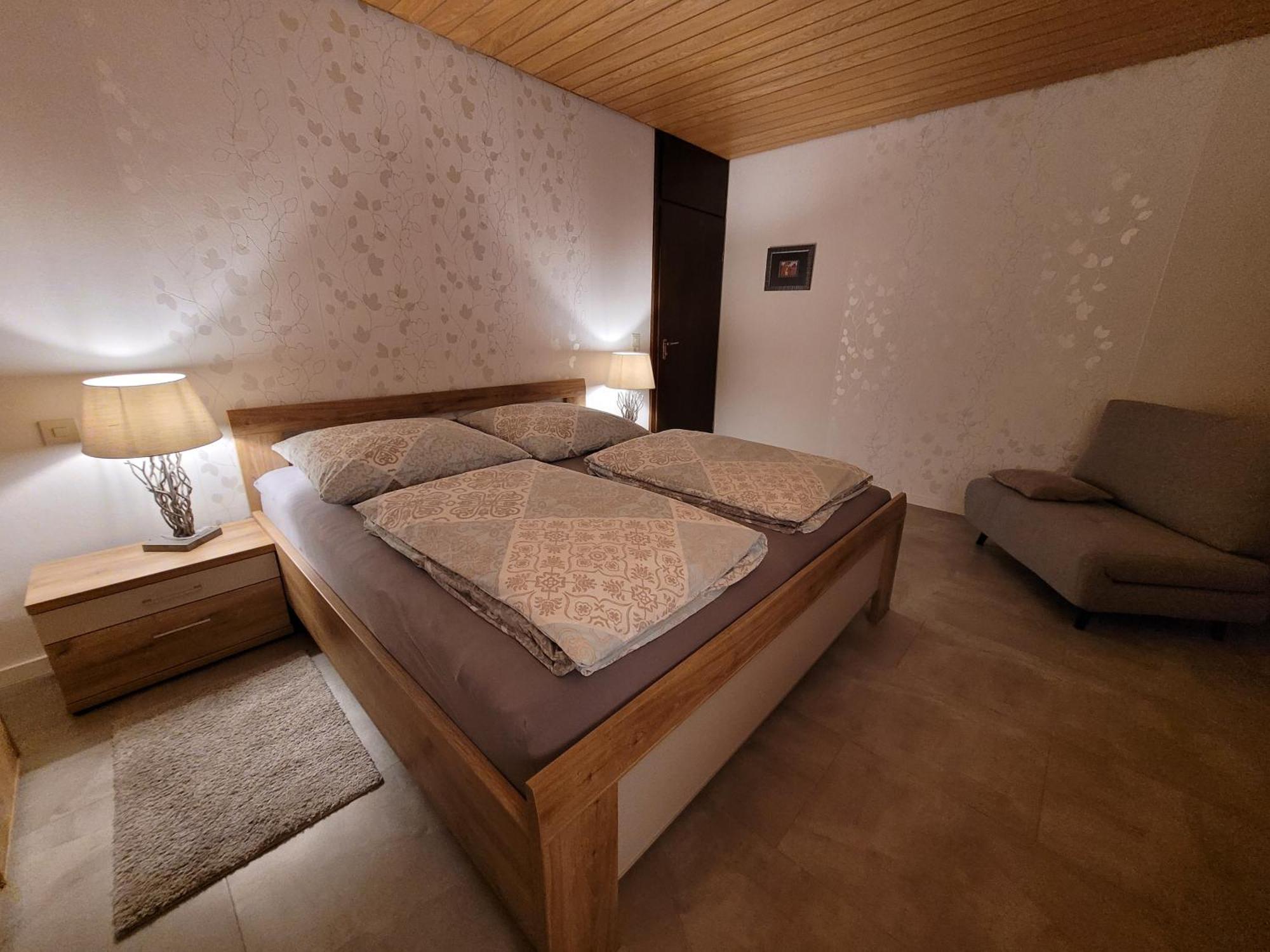 Komfort-ferienwohnung Auf Der Eulenburg Appartement *